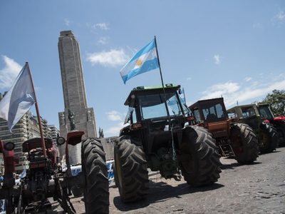 "No a las retenciones": Nuevo tractorazo contra el Gobierno de Fernández
