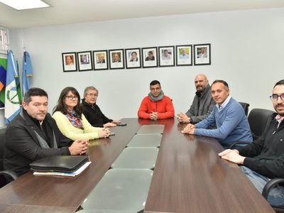 El presidente del INAES se reunión con integrantes de CALF en Neuquén