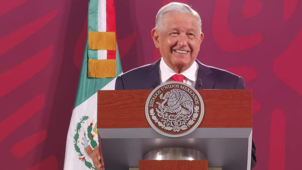 El presidente expresó sus condolencias por el fallecimiento de Luis Echeverría Álvarez