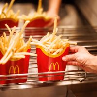 Esta es la multimillonaria multa que McDonald's pagará en Francia