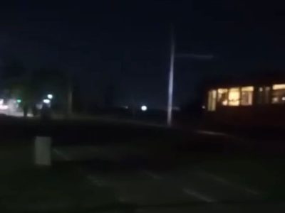 En penumbras y en peligro: vecinos de Godoy Cruz piden por la reparación de luminarias