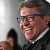 Circula carta en la que Mario Delgado incluye a Ricardo Monreal como cuarta "corcholata" de Morena