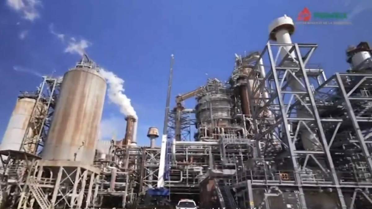 Pemex presume que redujo su deuda a 97 mil 300 md, aunque reporta pérdidas por 161 mil 500 mp