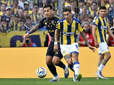 “En la cancha no hay amigos”: el palito de Ángel Di Maria a Leandro Paredes tras el empate de Central