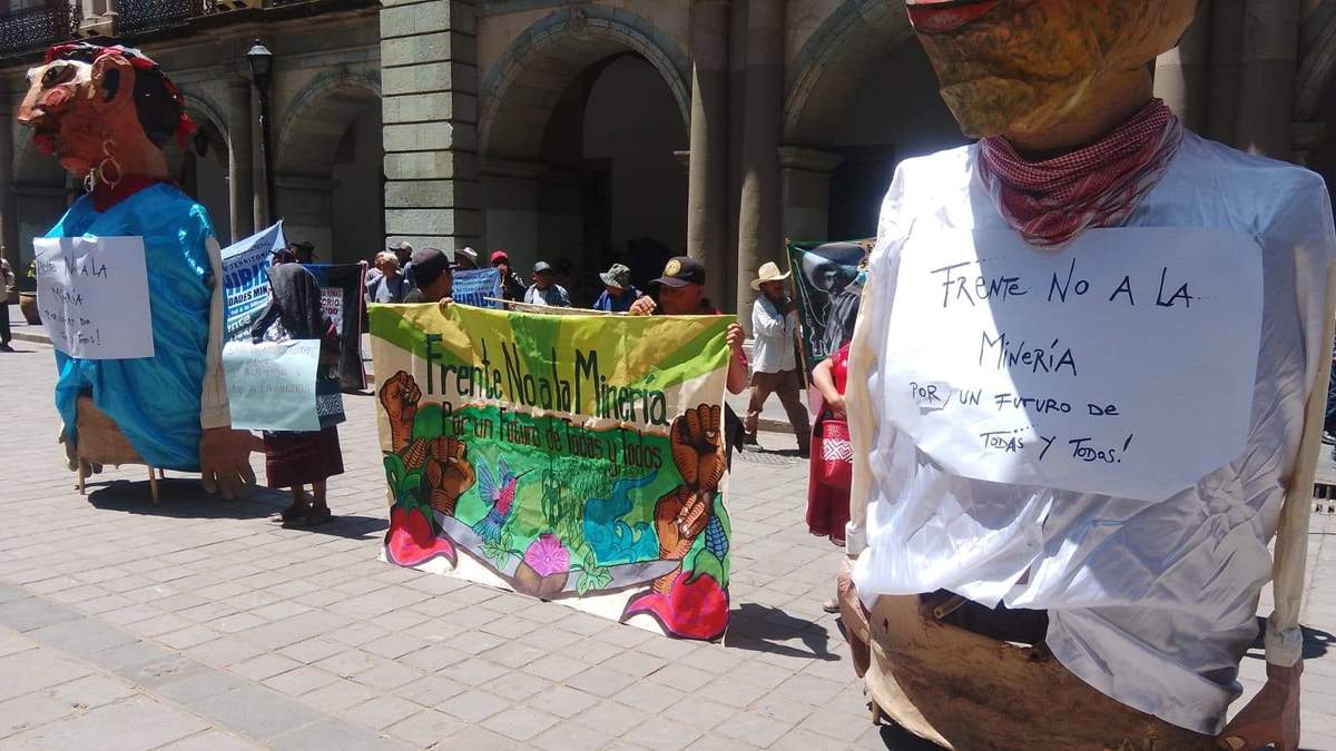 Comunidades y organizaciones protestan contra concesiones mineras en Oaxaca