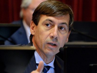 Naidenoff reveló quiénes son los posibles dirigentes líderes del radicalismo