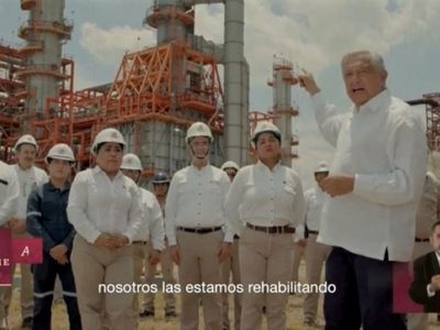 "No va a aumentar el precio de los combustibles", asegura AMLO en un nuevo spot