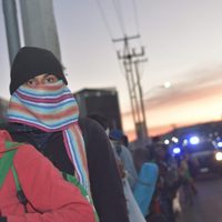 Integrantes de la segunda caravana migrante enfilan rumbo a Irapuato