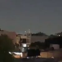 Avistan objetos luminosos y estáticos en el cielo de la CDMX (Video)