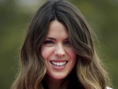 Laura Matamoros aseguró al levantar los brazos en Marbella estar: "Tan feliz"