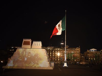 Retiran "Memoria Luminosa" del Zócalo tras Grito de Independencia