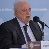 Polémica por la vacuna: la oposición pedirá un juicio político contra Ginés González García