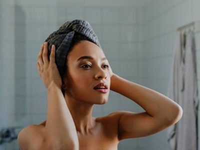 No pierdas tiempo: la mascarilla casera que deja tu cabello brillante y sedoso por varias semanas