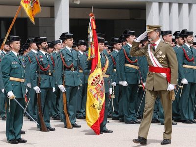 El rey Felipe abrió el móvil y no lo puede creer: voló todo por los aires