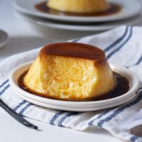 Flan vegano, sin gluten, sin azúcar y en 2 minutos: la receta perfecta para comer rico y saludable