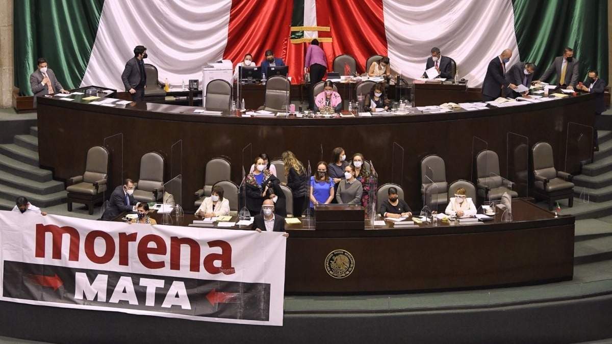 Protesta en la tribuna de la Cámara de Diputados
