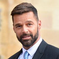 ¡Rojo pasión! Ricky Martin sorprendió a sus fans en las redes