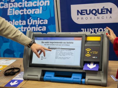 La justicia electoral aprobó el diseño de pantalla de Boleta Única Electrónica con fotos más grandes