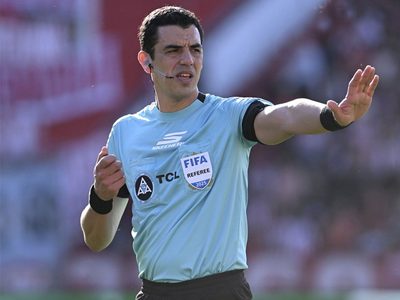 Trofeo de Campeones: se confirmó la terna arbitral para Platense-Estudiantes