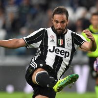 Gonzalo Higuaín, en la mira de dos clubes de la Premier League