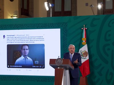 Señalamientos de Anaya "maniobra politiquera", mejor que declare: AMLO