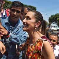 Frente Amplio por México parece "una tienda de disfraces": Sheinbaum