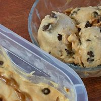 Helado de banana split con 5 ingredientes: la receta más deliciosa como postre de Fin de Año