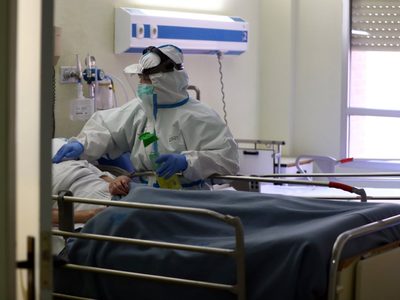 Desarrollan un test que permitiría determinar qué pacientes con coronavirus se enfermarán gravemente