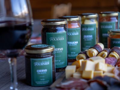 Productores y cocineros más destacados de Neuquén mostrarán sus mejores productos en el "Fuego, humo y sabores" de San Martín de los Andes