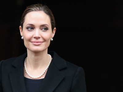 ¡Inédita! La foto de Angelina Jolie durante su boda que revelaba todos los problemas. ¡Mirá!