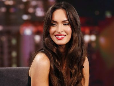 Confirmadísimo: Megan Fox a los besos con su nuevo novio. FOTOS