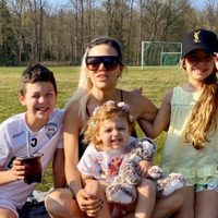 El riguroso protocolo que debieron cumplir los hijos de Evangelina Anderson para regresar a clases
