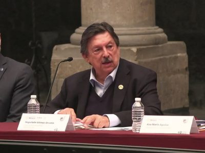 Gómez Urrutia y Martín Esparza exigen a Sheinbaum adelantar la jornada de 40 horas a 2027