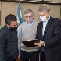 La Pampa: Ziliotto otorgó un crédito de 28 millones de pesos para impulsar a la industria petrolera
