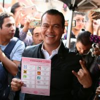 'Espero estar haciendo historia en unas horas”, dice Zepeda luego de depositar su voto