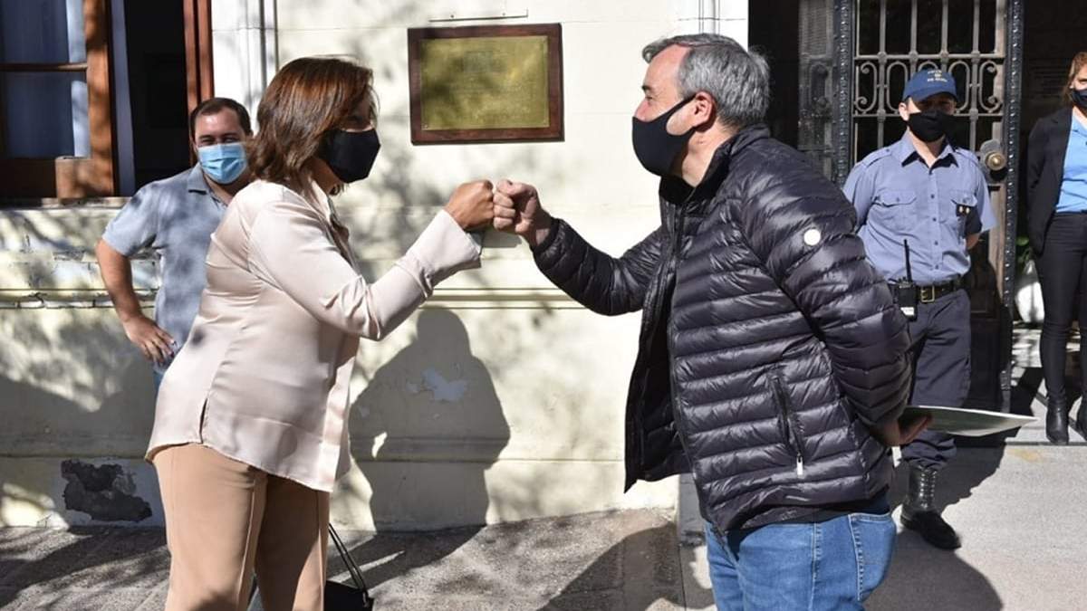 Arabela Carreras junto a Aguiar. Fuente: (Twitter)