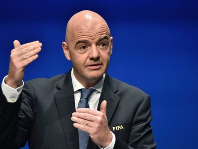 Infantino planea un cambio inédito en el fútbol post coronavirus