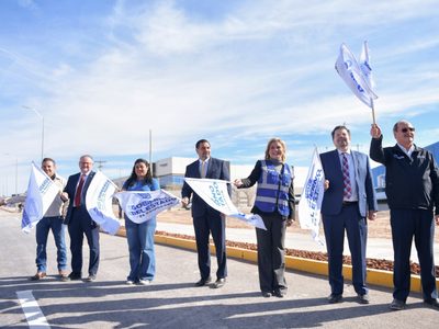 Maru Campos cumple a los juarenses con entrega de la prolongación de avenida de Las Torres