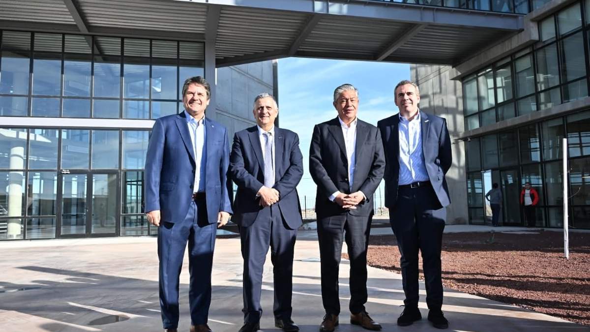 Neuquén distingue a YPF. Fuente: (X)