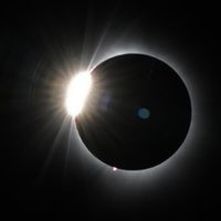 ¿No se cansa de ver el eclipse solar o se lo taparon las nubes? Aquí tiene los próximos