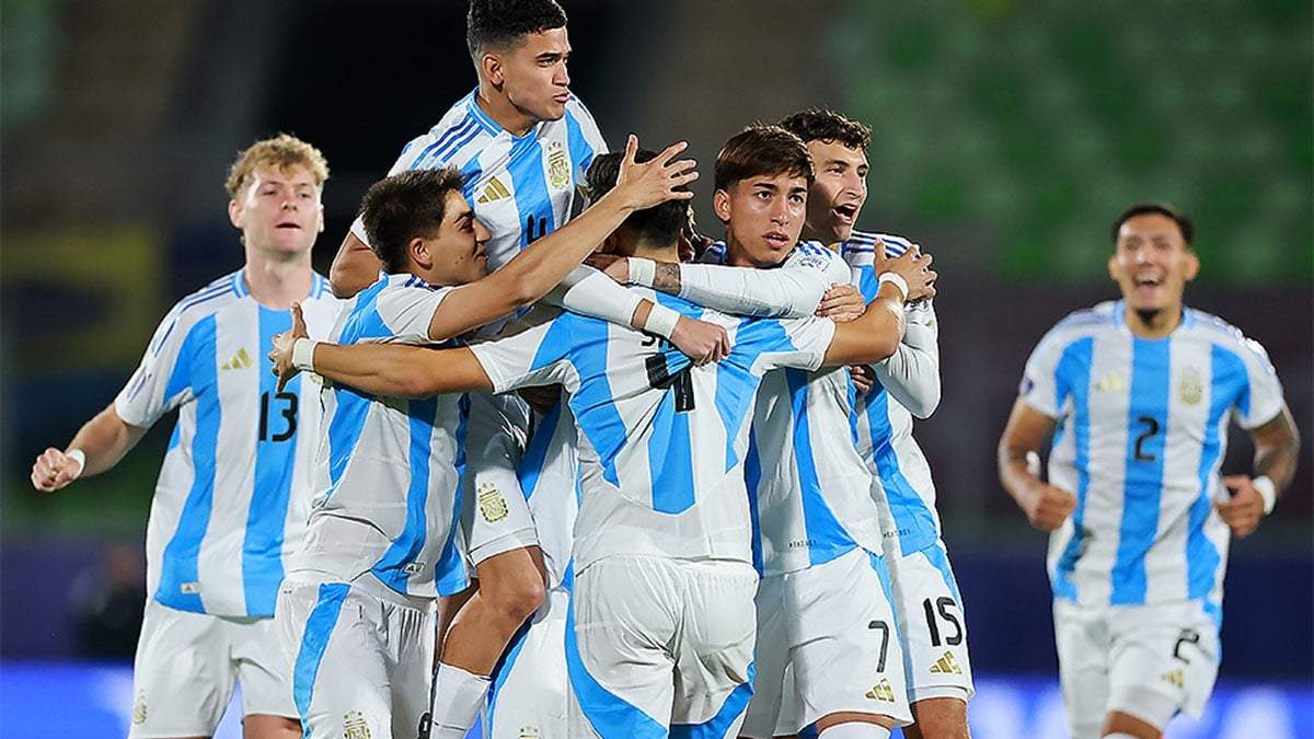 Que pase el que sigue. Argentina goleó a Australia y ahora deberá vérselas con Italia.