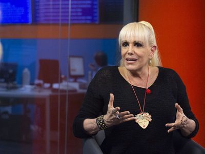 Indignadísima: Valeria Lynch se despachó contra una plataforma de streaming y la defenestró