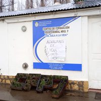 Reclamo de auxiliares de servicio por sobrecarga laboral y vacantes sin cubrir en Chos Malal