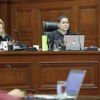 Corte abandona criterio Medina Mora y confirma que la UIF podrá bloquear cuentas sin orden judicial