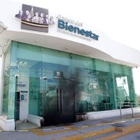 Puebla: reportan bloqueos, incendios en tiendas Oxxo y Banco Bienestar