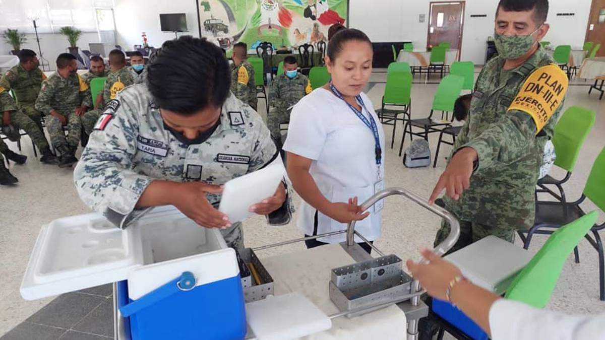 Capacitación en Oaxaca para la aplicación de la vacuna contra coronavirus