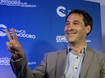 Luque firmó un convenio con ENOHSA para obras cloacales