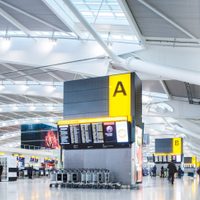 Bruselas pide a los 27 reabrir tráfico con Reino Unido para permitir viajes esenciales y suministro