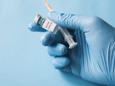 Vacuna contra el coronavirus: así cierra esta semana en materia sanitaria