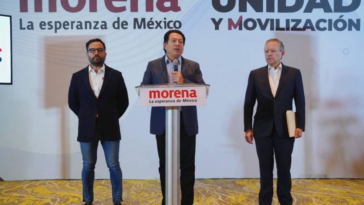 Víctor Hugo Romo, Mario Delgado y Arturo Zaldívar